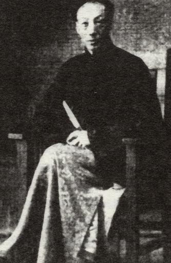 杨小楼：京剧武生演员，杨派艺术的创始人