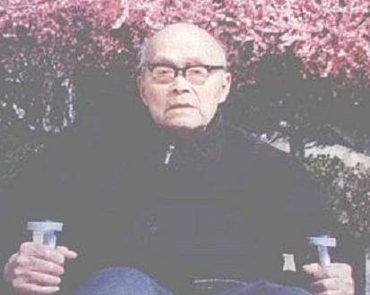 中国第一个真正现代意义上的记者黄远生是怎么死的？