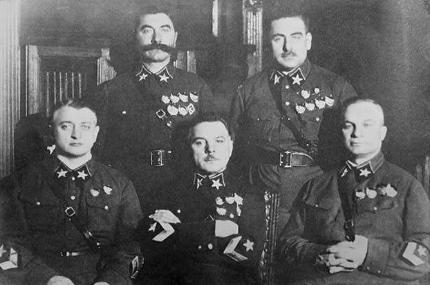 如果图哈切夫斯基没有死在斯大林手里的话 朱可夫会在二战期间出名吗