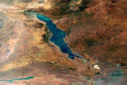 东非大裂谷简介 形成这个裂谷的原因是什么