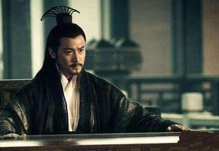 诸葛亮在朝廷经营多年 死后刘禅对其抄家，在他家中抄出多少钱？