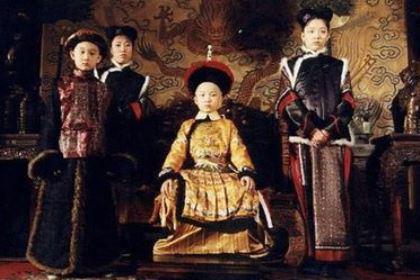 顺治帝共有八个儿子，8岁的玄烨是怎么当上皇帝的？