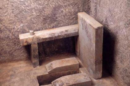 揭秘：古代人上厕所用什么？