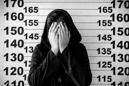 伊朗被判了死刑的女囚犯, 临刑前要找人破身, 男狱警太忙了