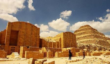 Djoser的阶梯金字塔：埃及最早的纪念金字塔