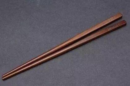 中国人用了3000年的筷子是谁发明的?没想到是这个女人!
