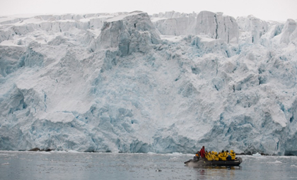 全球每年平均流失2670亿吨的冰，会导致海平面上升多少？